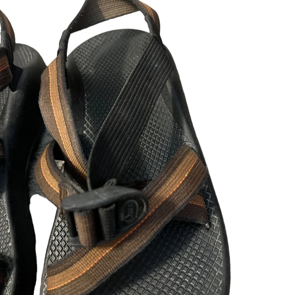 Chaco's Classic Men's Sandals Size 11M Straps Water Hiking Open Toe Flat‎ Shoes